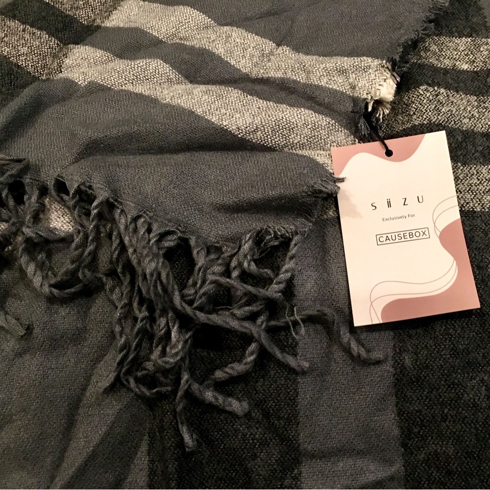 siizu large plaid shawl/scarf/wrap for Causebox